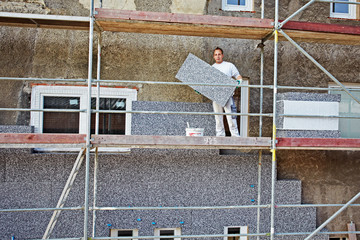 mounting thermal insulation boards
