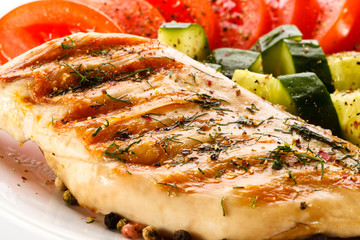 Grilled chicken breast and vegetables