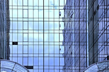 Obraz premium Reflections in Steel and Glass Architecture