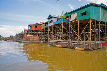 Fototapeta na wymiar Pływająca wioska