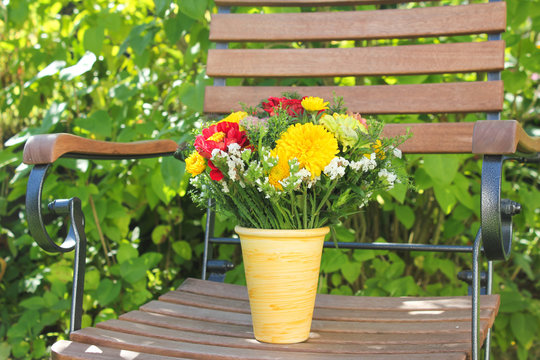 Blumenstrau&szlig; in der Sonne