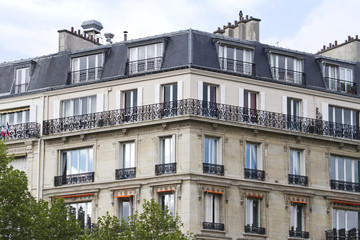 typical French buildings