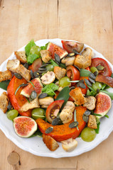 Brotsalat mit Kürbis