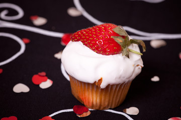 cup cake with strawberry