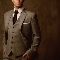 Man in classic suit - 44813124