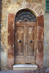 wooden  door in Tuscany. Italy