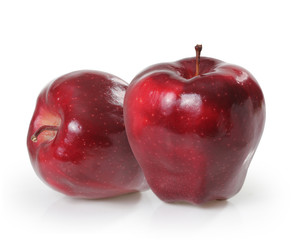 red apple