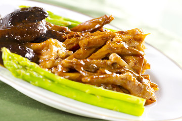 stewed duck legs with vegetable and mushroom for sides