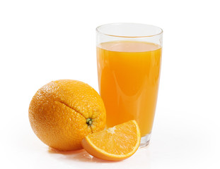 Orange juice and slices