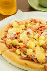 hawaiian pizza