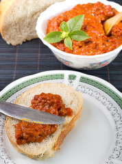 Slice of bread smeared with chutney