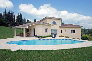 belle villa avec piscine  # 06