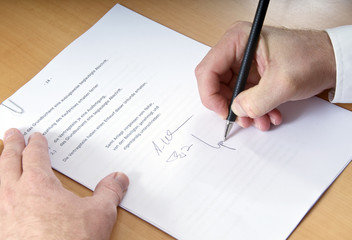 Unterschrift beim Notar