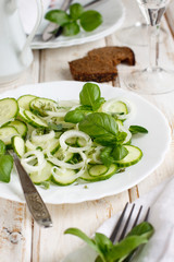 Pickled onion salad with fresh basil