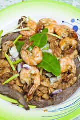 Fry pork with shrimp