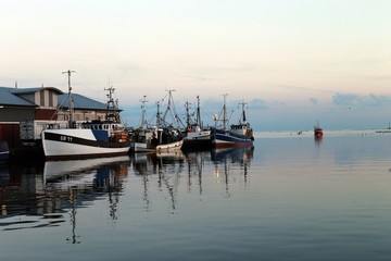 Fototapeta premium Hafenansicht Burgstaaken auf Fehmarn