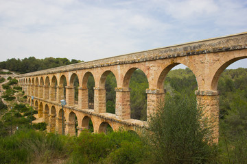 Fototapeta premium Piękny widok na rzymski akwedukt Pont del Diable w Tarragonie