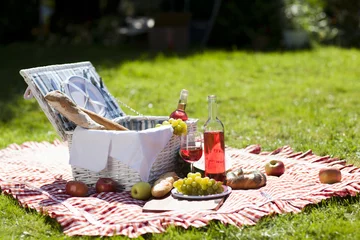 Peel and stick wall murals Picnic Perfect food in the garden. picnic