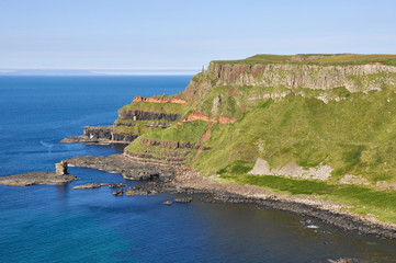 Cliffs near Giant's Causeway, County Antrim, Northern Ireland - obrazy, fototapety, plakaty