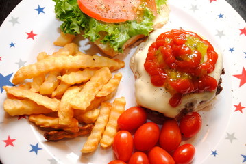 Hamburger with Relish and Catsup-Meal