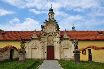 Fototapeta na wymiar Wallfahrtskirche am Weißen Berg