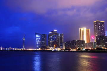Fototapeta na wymiar Macau w nocy