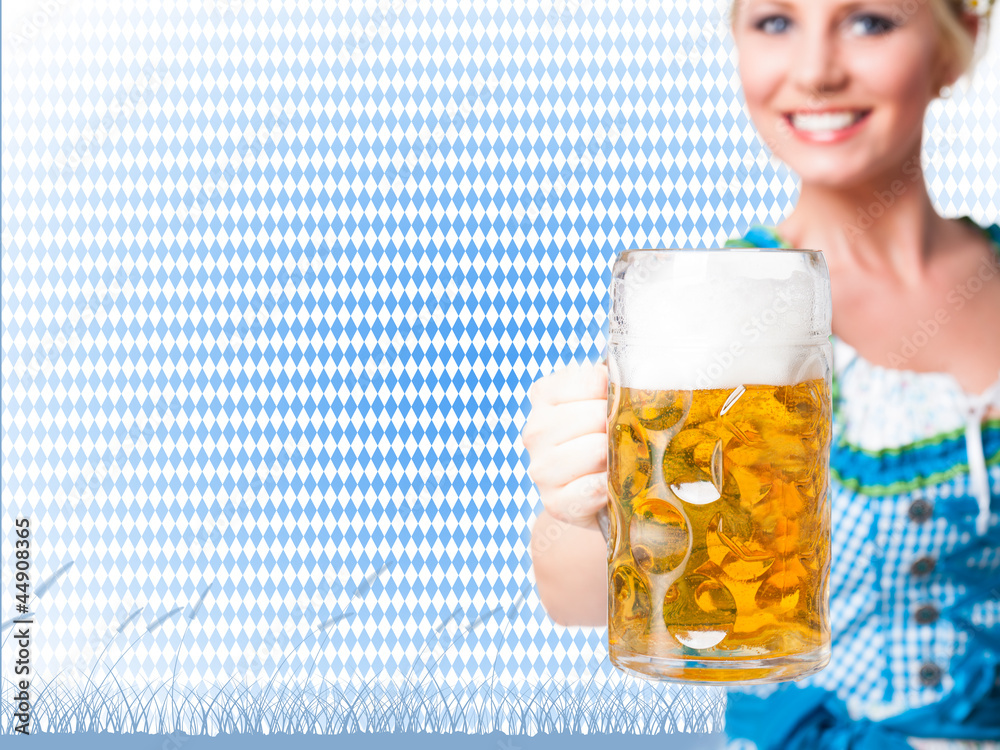 Wall mural attraktive junge Frau im Dirndl mit Bierkrug