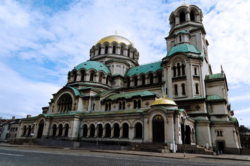 Fototapeta na wymiar Św Aleksandra Newskiego fasada katedry, Sofia, Bułgaria