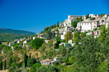 Fototapeta premium Village de Lurs près de Forcalquier (Luberon)