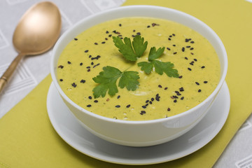 Spinach cream soup