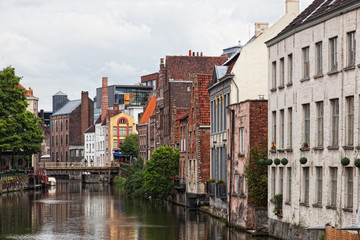 Fototapeta na wymiar Beautiful view of the historical district of the city of Ghent