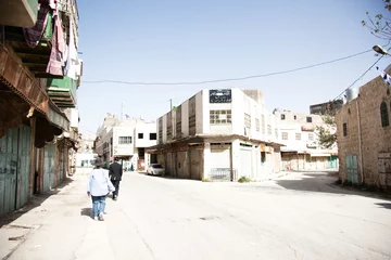 Crédence de cuisine en verre imprimé moyen-Orient Hebron old city jewish qauter streets between jews and arabs