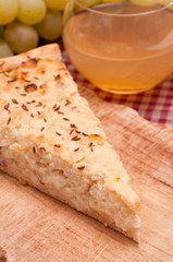 Zwiebelkuchen mit Federweisser