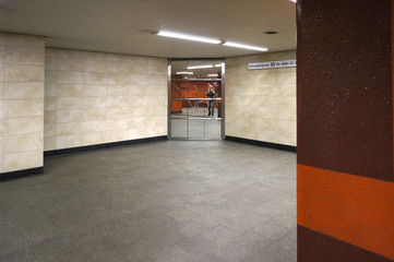 Passage in der U-Bahn-Station