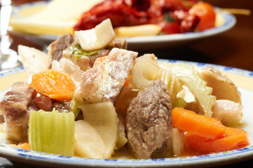 bollito di muso di bovino adulto con ortaggi