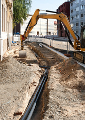 Verlegung von Leerrohr f&uuml;r Kabel beim Strassenbau