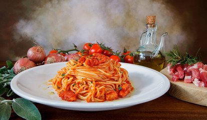 Spaghetti alla amatriciana....Tradizione Italiana