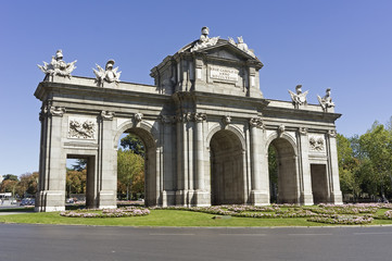 Fototapeta na wymiar La Puerta de Alcala, Madrid
