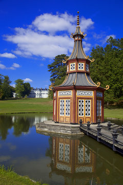 france,yvelines,vall&eacute;e de chevreuse : parc du chateau de Grouss