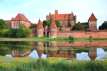 Zamek krzyżacki w Malborku, Polska - obrazy, fototapety, plakaty