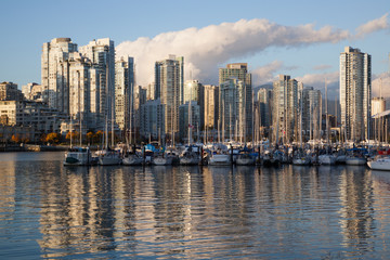 Fototapeta na wymiar Niesamowite zdjęcie z portu Vancouver, Vancouver, Kanada
