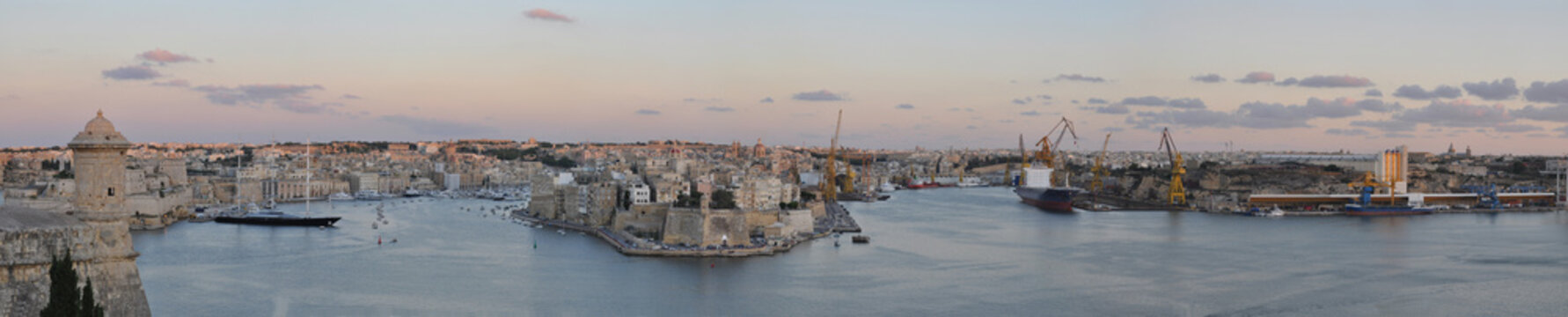 Ba&iacute;a de La Velletta