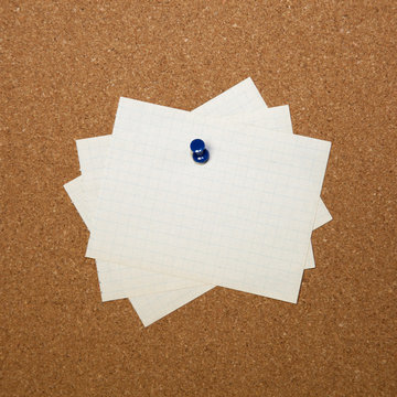 Pinwand Zettel kariert