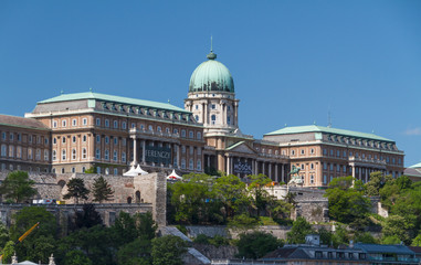 Fototapeta na wymiar zabytkowy Pałac Królewski w Budapeszcie
