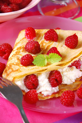 pancakes with cottage cheese and raspberries