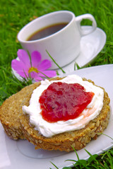 breakfast in the garden