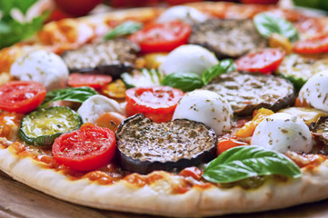 Vegetarian Pizza - Pizza vegetariana