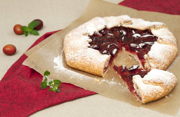 Plum pie