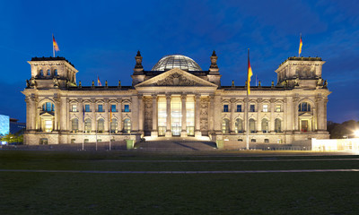 Fototapeta na wymiar Reichstag, Berlin panoramic view at night