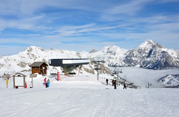 Montgen&egrave;vre 18